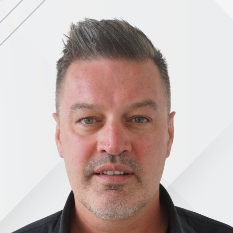 Tino Brelak headshot
