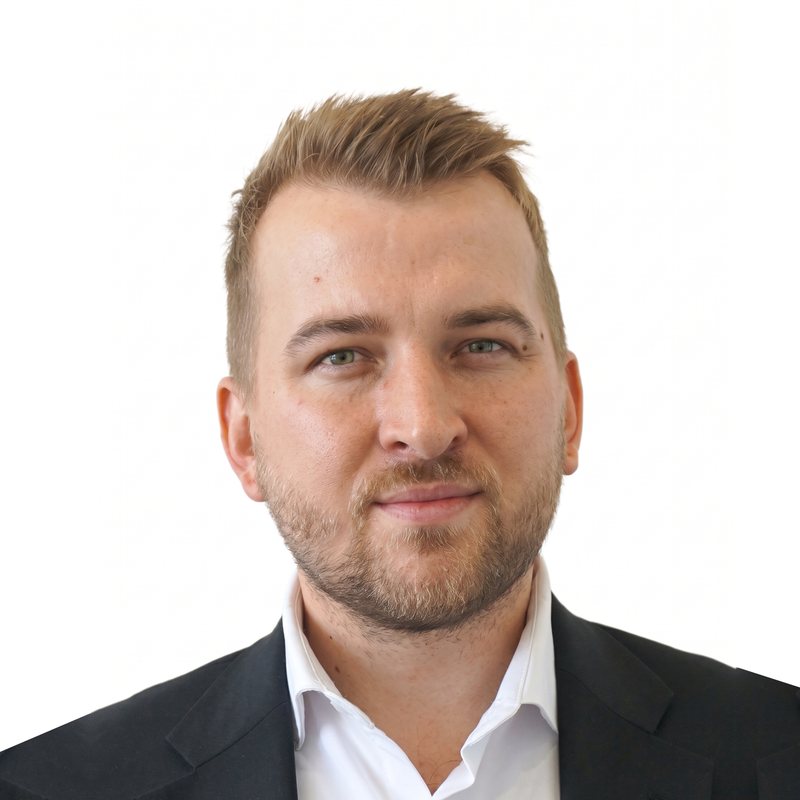 Taras Bablak headshot