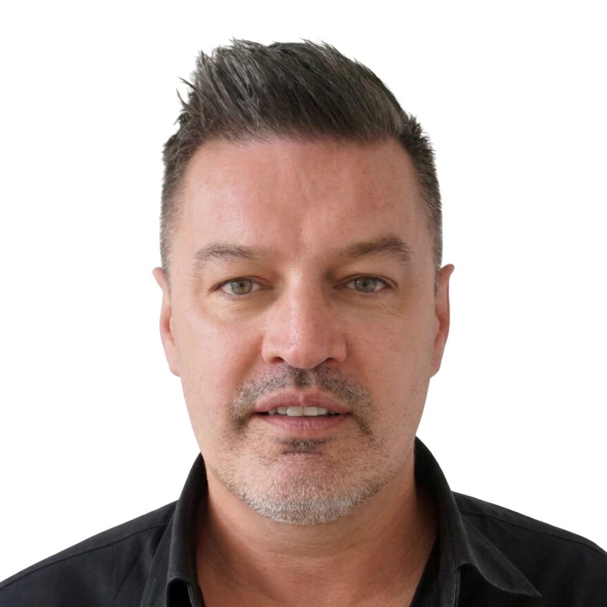 Tino Brelak headshot